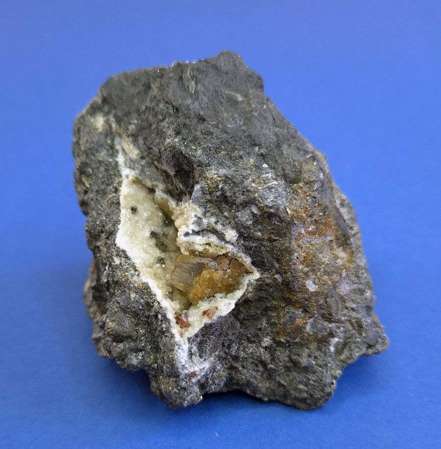 Leadhillite